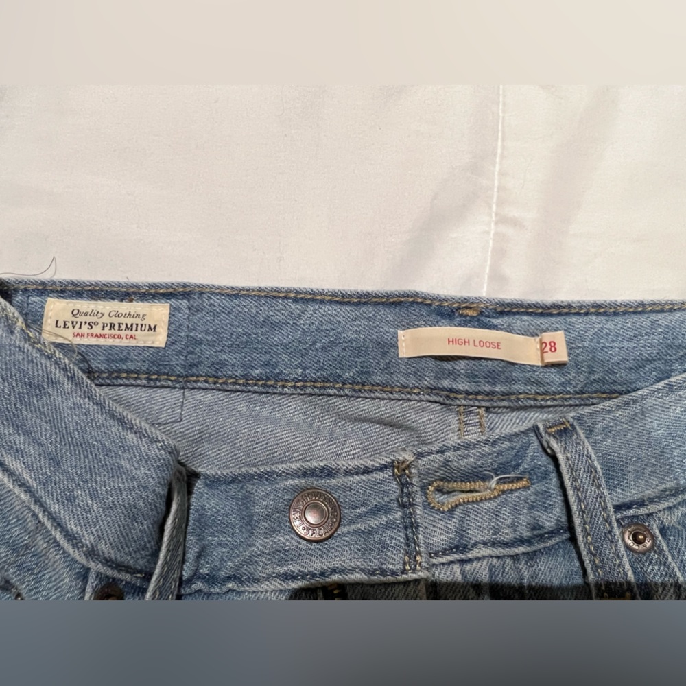 Levi’s high waisted flare Jean